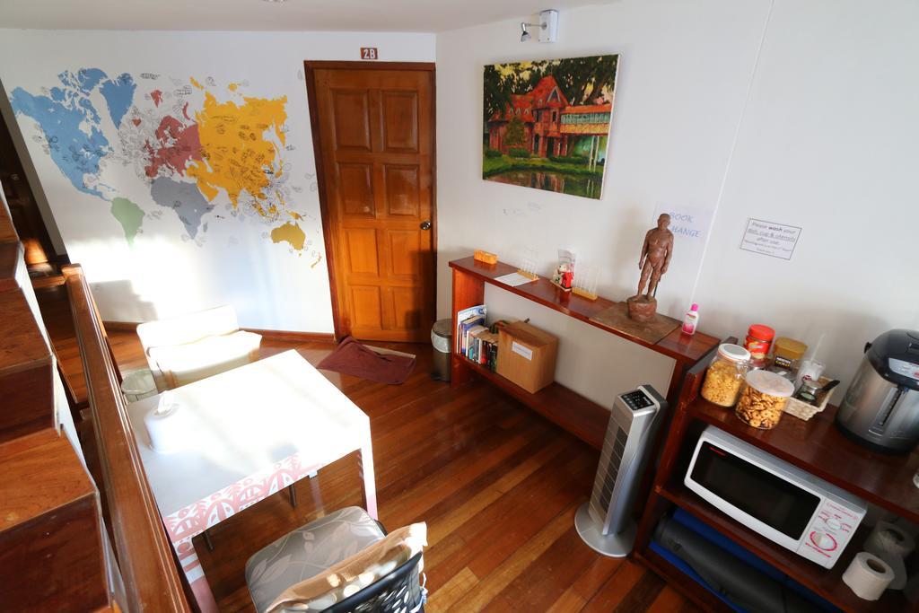 Chanchala Cafe & Hostel Hua Hin Dış mekan fotoğraf