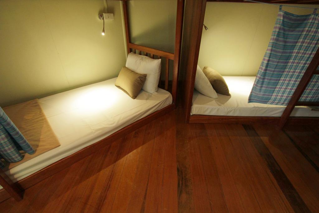 Chanchala Cafe & Hostel Hua Hin Dış mekan fotoğraf