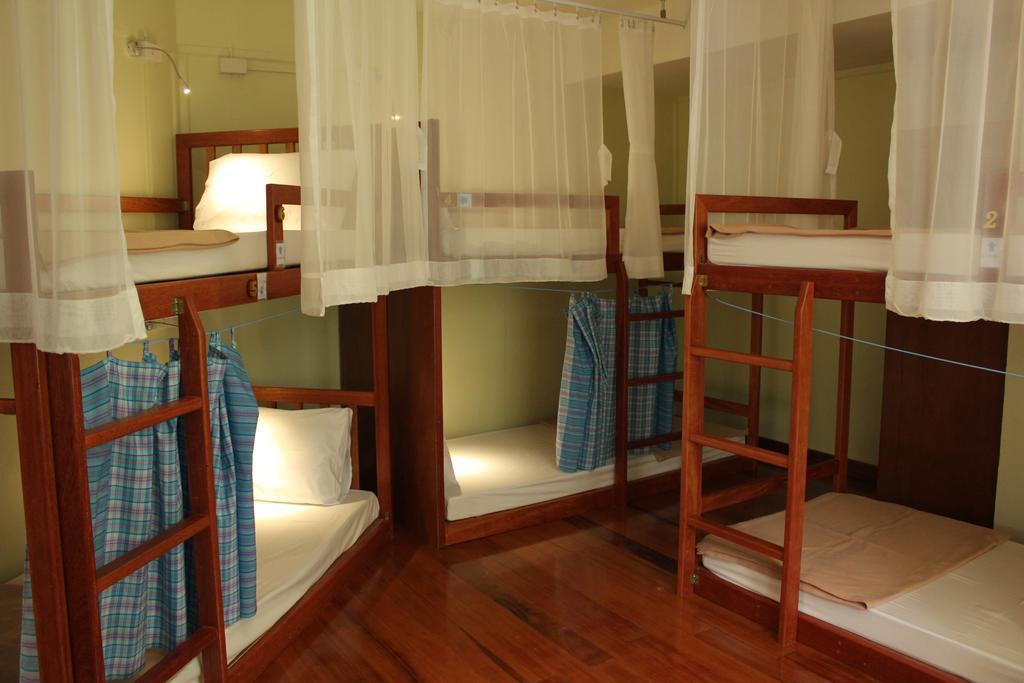 Chanchala Cafe & Hostel Hua Hin Dış mekan fotoğraf