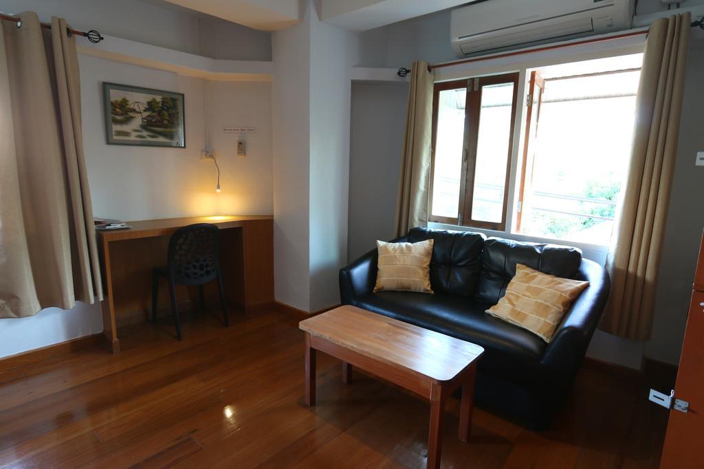 Chanchala Cafe & Hostel Hua Hin Dış mekan fotoğraf