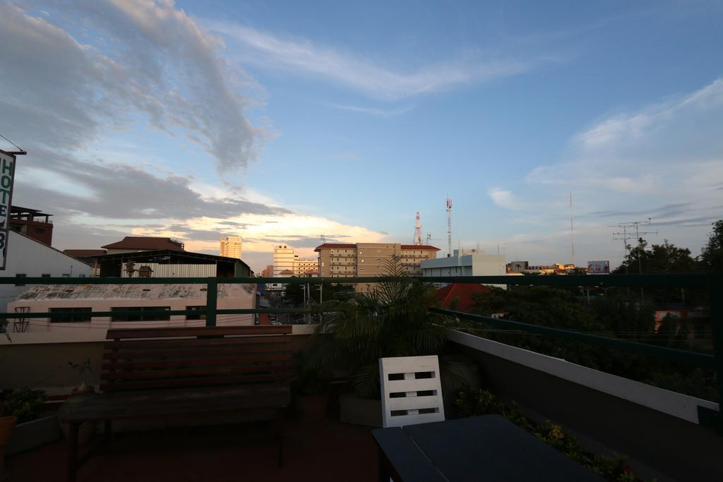 Chanchala Cafe & Hostel Hua Hin Dış mekan fotoğraf