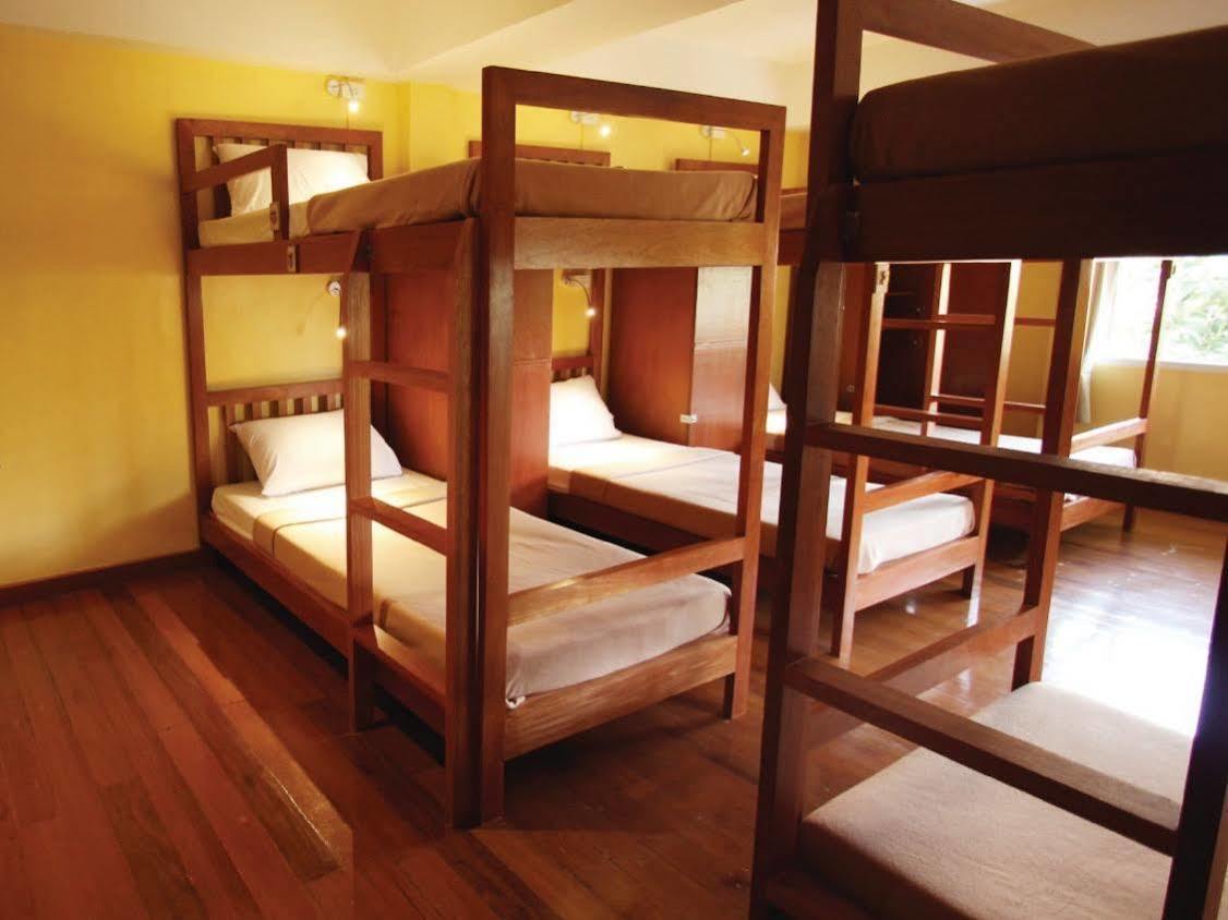 Chanchala Cafe & Hostel Hua Hin Dış mekan fotoğraf