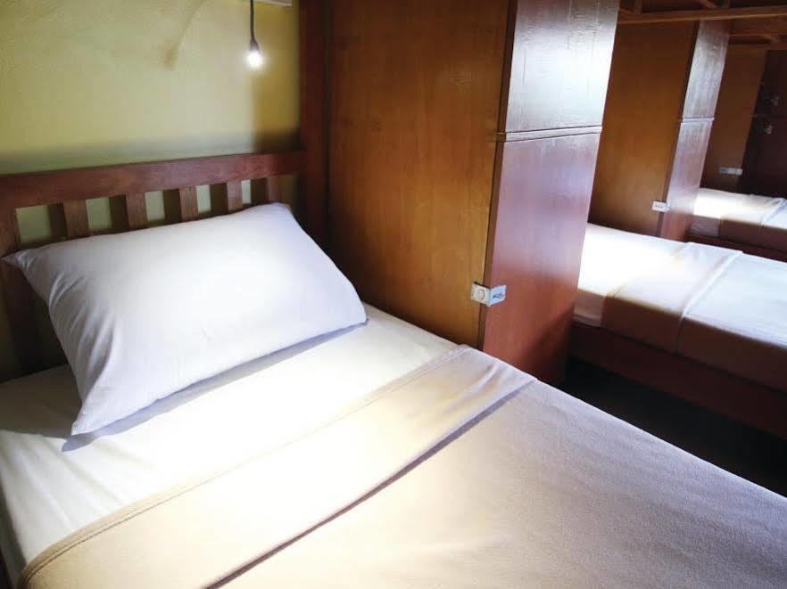 Chanchala Cafe & Hostel Hua Hin Dış mekan fotoğraf